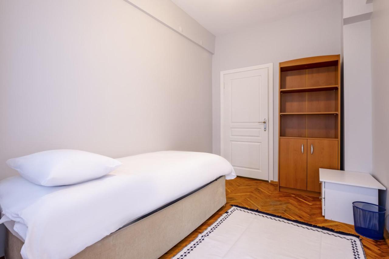 Fully Equipped Cozy Home In Kadikoy イスタンブール エクステリア 写真